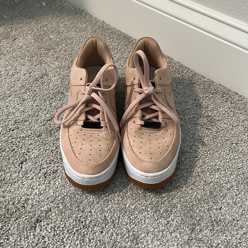 Nike Air Force one platform